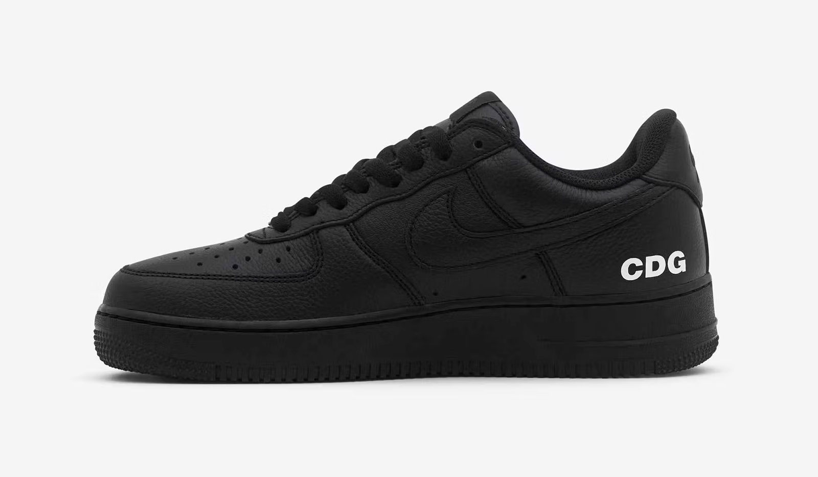 BLACK COMME des GARÇONS et Nike revisitent la Air Force 1