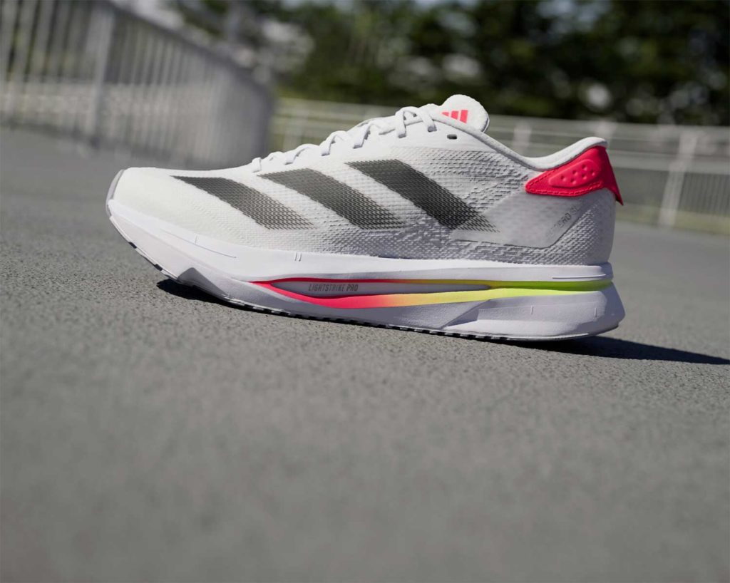 L’Adizero SL2 face à la Guide 17 : deux visions du running